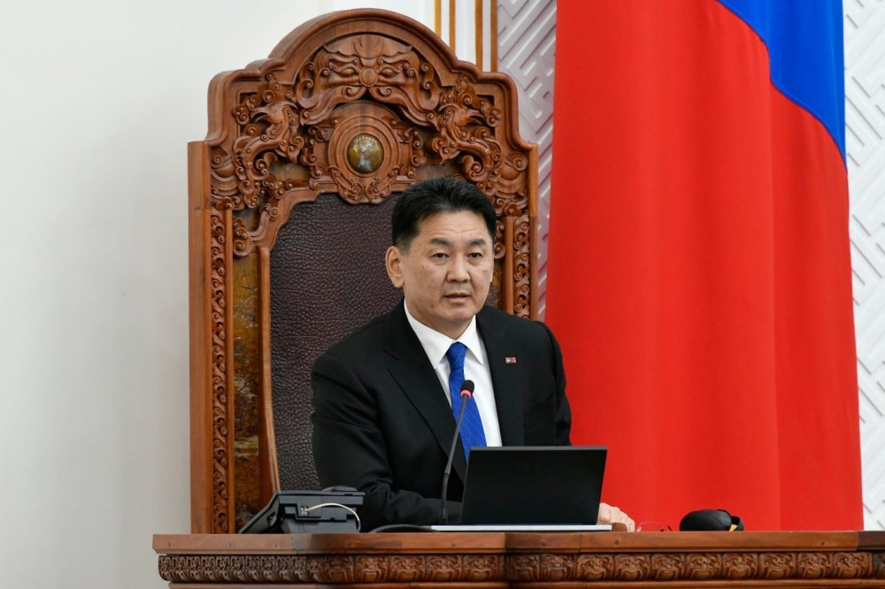 Ерөнхийлөгч У.Хүрэлсүх: Ёс зүйгүй бол итгэл үгүй, итгэл үгүй бол засаглал үгүй. Итгэл алдарсан газар дархан эрх нь давуу эрх болон хувирдаг гэмтэй